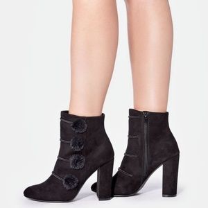 Isabella Bootie Fashion Bootie Lush Pom Pom NIB